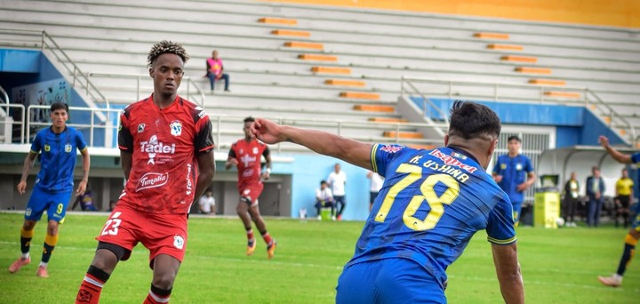 Manta parte contra las cuerdas y Delfín también está comprometido: así arranca el hexagonal del descenso