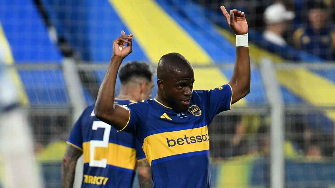 Boca Juniors venció a Racing en Rosario con un hat-trick de Enner Valencia por la Copa Argentina